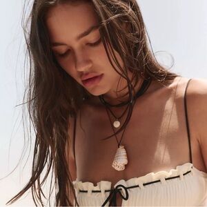 Free People Carolina Shell layered necklace NWT